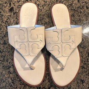 TORY BURCH SANDALS - BARELY WORN SIZE 9